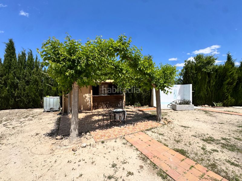 Foto 3f2bfff2-ae4a-487d-bc63-f026488d0f05. Xalet amb xemeneia aparcament piscina a Calasparra