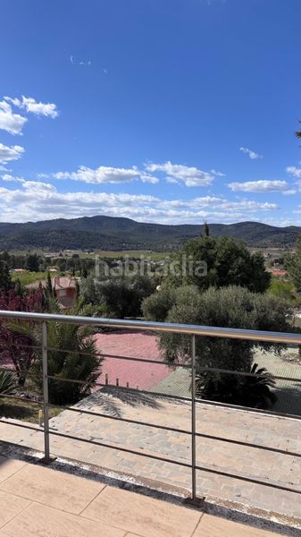 Foto 1e5d9a74-e913-4540-b3cb-631c9725f4ec. Xalet amb xemeneia calefacció aparcament piscina a Cehegín