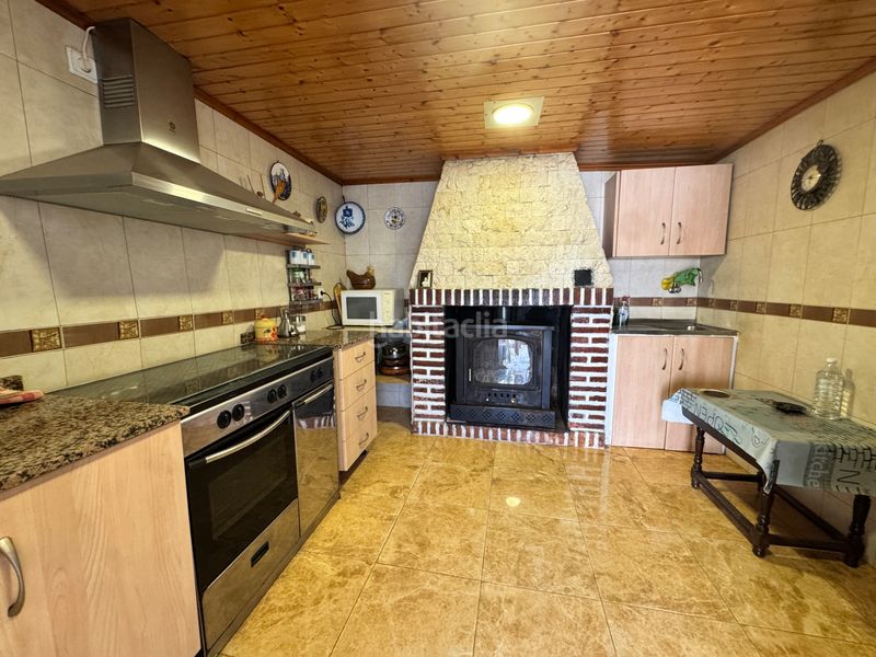 Foto bb6e1405-543d-4415-8db6-9d2f2eb1d36c. Casa amb xemeneia aparcament a Cehegín
