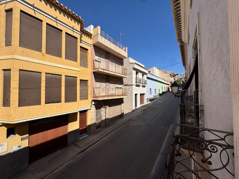 Foto e3d313a0-bc9f-4b53-8a99-ec3f3b906e69. Apartament amb xemeneia calefacció a Cehegín