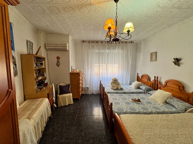 Foto 2d5cc813-0cb9-4970-9d0c-b27d306b5351. Casa amb xemeneia calefacció aparcament a Calasparra