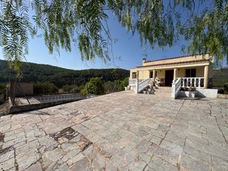 Chalet in Cehegín. ?? vive donde la naturaleza es la protagonista