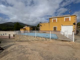 Chalet  Carretera de murcia 13. ?? chalet en venta | un enclave privilegiado a 3 minutos de cehe