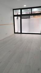 Local Comercial a Sants. Estupendo local para inversores
