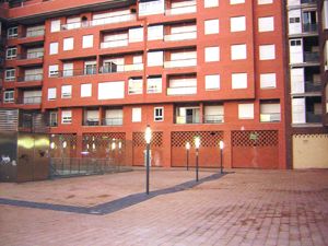 Miete Appartement in Avenida juan carlos i 78. Juan carlos i, apartamento de 2 dormitorios con garaje y traster