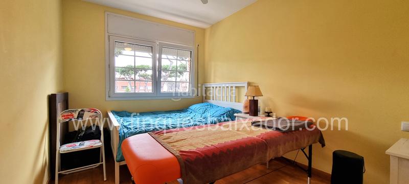 Foto 5445a358-530a-4b11-bd1d-c5e5dae064f2. Semi detached house with heating parking pool in Gava Mar Gavà