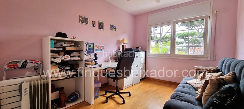 Foto 664747d3-af1d-472c-943b-6d614fbd1484. Semi detached house with heating parking pool in Gava Mar Gavà