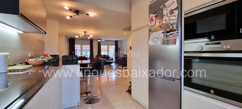 Foto 969b5e84-c700-44c0-aa85-904ac3fc732f. Semi detached house with heating parking pool in Gava Mar Gavà