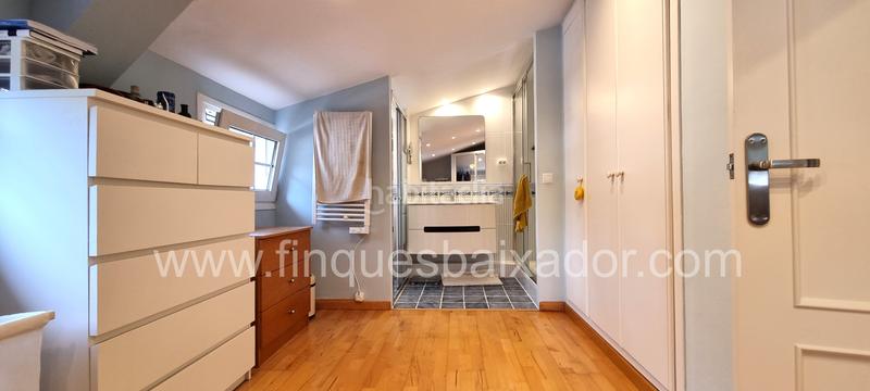 Foto b3720476-5aa1-41e0-8e69-a24c52b875a3. Semi detached house with heating parking pool in Gava Mar Gavà