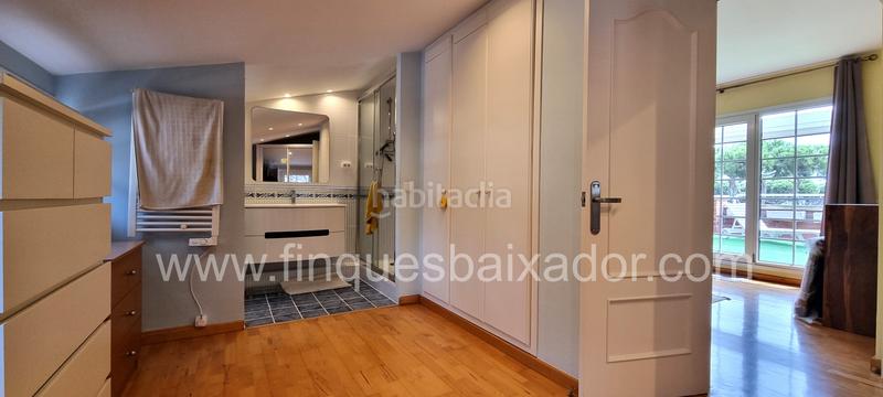 Foto ca3d4039-4fe8-4c14-958e-4fdd0c45774c. Semi detached house with heating parking pool in Gava Mar Gavà
