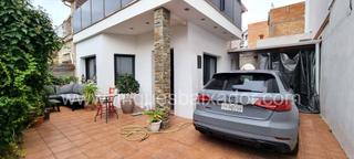 Towny house  Passeig de la marina
