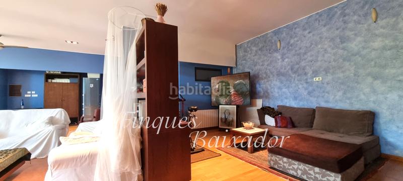 Foto d09a2279-5b7d-4198-b706-03ee89cd54a4. Maison avec cheminée chauffage parking dans Montmar Castelldefels