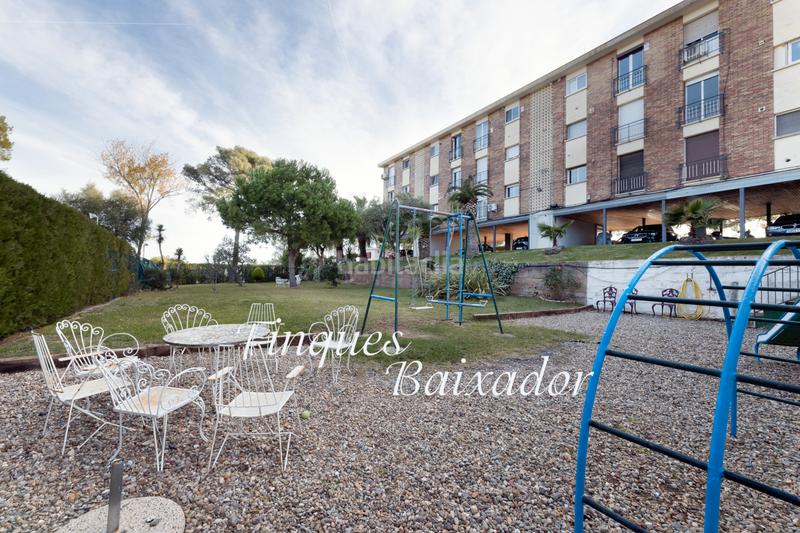 Foto a0f48365-e9aa-477f-b6bb-cb5928471fd1. Alquiler piso ¡precioso piso de 2 habs. con impresionantes vistas al mar y montaña! en Castelldefels