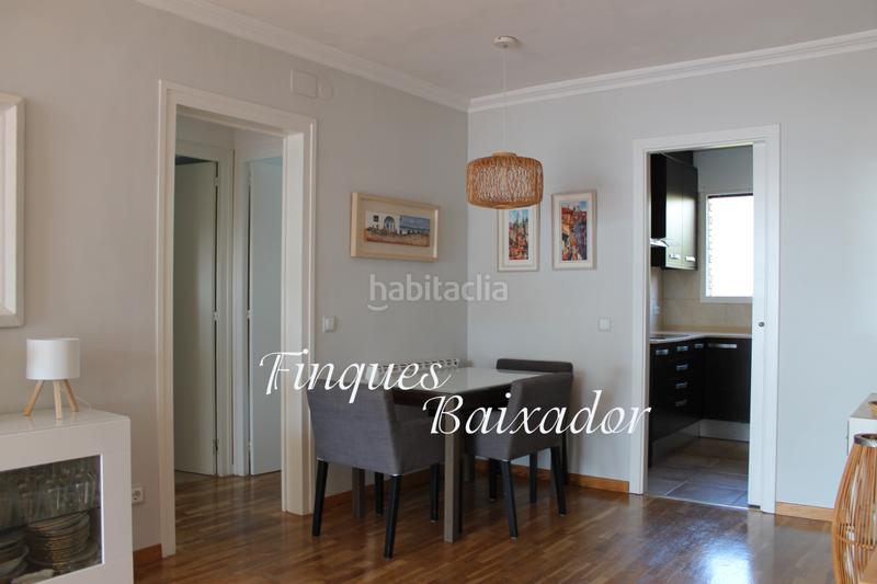 Foto f7b54d6a-73cf-46d2-b647-06c041b037f6. Location appartement avec chauffage parking piscine dans Castelldefels