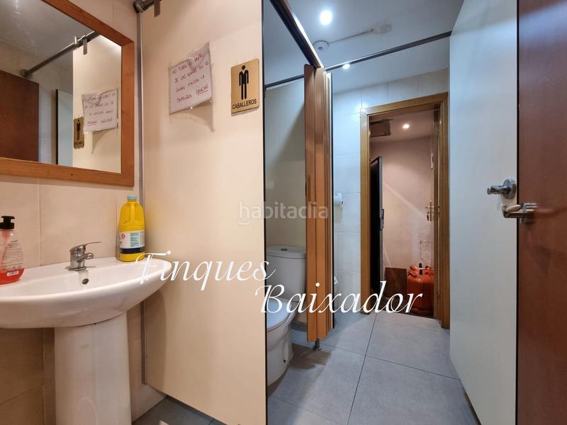 Foto c2d38059-bae2-4061-895f-c5896cc34873. Traspaso local comercial ¡finques baixador presenta este bar en traspaso en Bellvitge! en Hospitalet de Llobregat (L´)