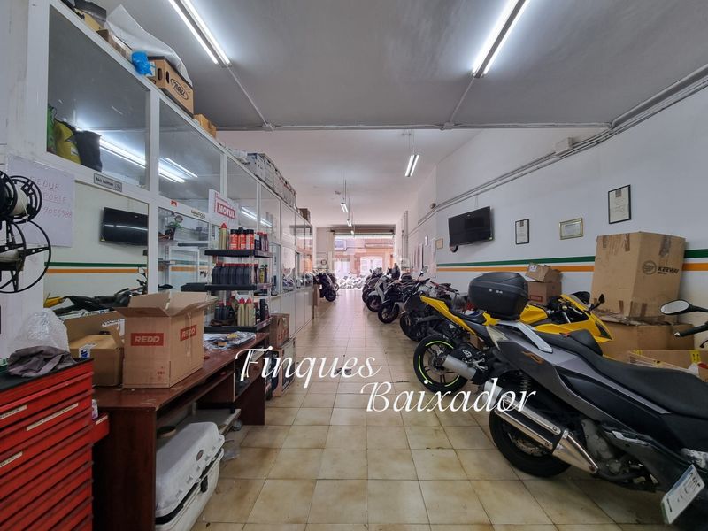 Foto 98713d2f-44a7-484d-ab5b-0b3033e0b956. Local comercial a Passeig Maragall Gavà