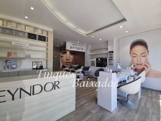 Local Comercial a Carrer Major