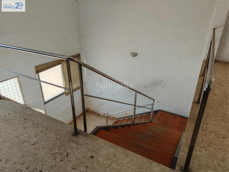 Foto 18ee2cd2-4810-4d06-9f01-465e7cc389a3. Location bâtiment à usage industriel dans Beniparrell