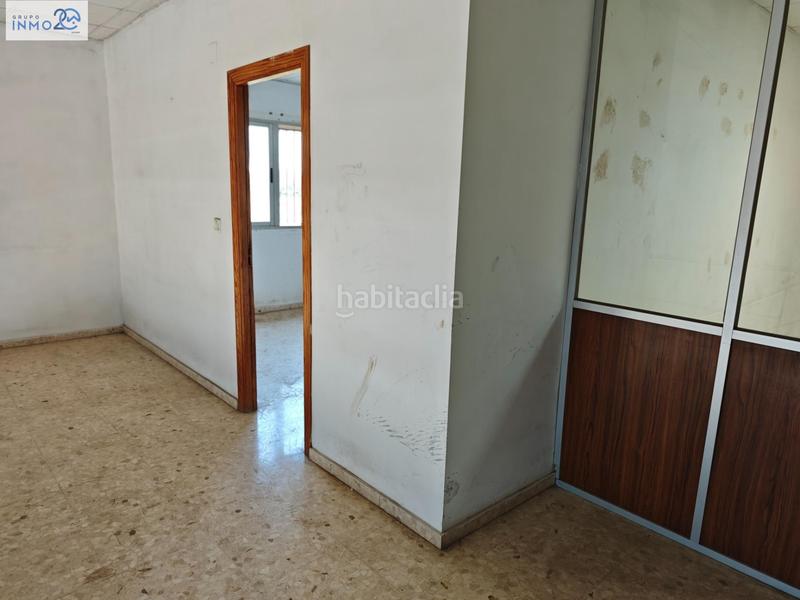 Foto db50f961-237a-4dd8-9188-99235c6d3862. Location bâtiment à usage industriel dans Beniparrell