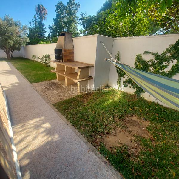 Foto 42bae259-867d-4f9e-bb65-cb71958ee100. Location chalet avec cheminée chauffage parking piscine dans Chiclana de la Frontera