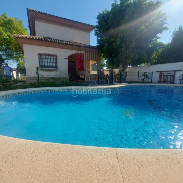 Foto 4d1bc082-c148-42a6-abdc-c0bd3f32c097. Location chalet avec cheminée chauffage parking piscine dans Chiclana de la Frontera