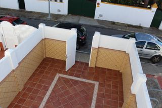 Rent Semi detached house in Calle el caracolillo 42
