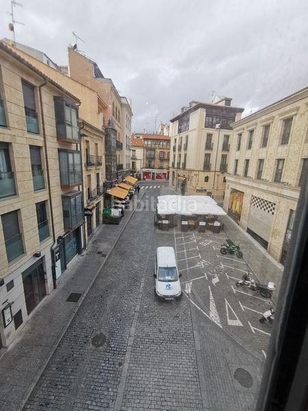 Foto c797b88c-9bbf-4c2a-a0c1-1e716f764c7e. Rent flat with heating in Centro Salamanca