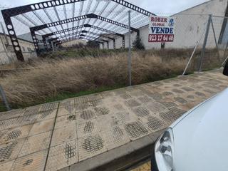Bâtiment à usage industriel à Carbajosa de la Sagrada. Nave
