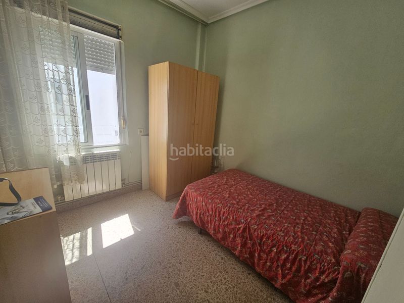 Foto f51d26c9-eba0-4014-aa72-6faf4d61a9af. Pis amb calefacció a Salesas Salamanca