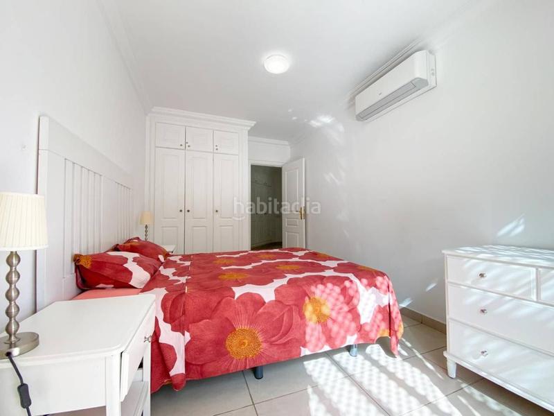 Foto 0269d640-5cbf-484e-8c38-8aea8a06e966. Appartement avec piscine dans Playa del Duque Adeje
