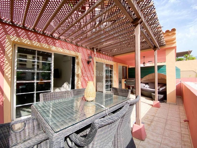 Foto ddb18851-bceb-4b8e-9a6a-2035354905a8. Appartement avec piscine dans Playa del Duque Adeje