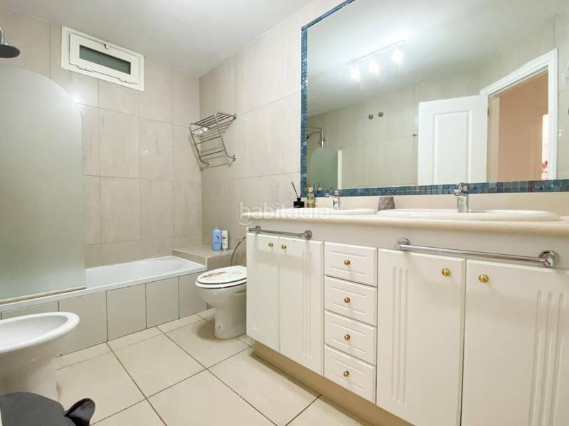 Foto f0c23409-6679-4caf-b337-b3d8d27f75f9. Appartement avec piscine dans Playa del Duque Adeje