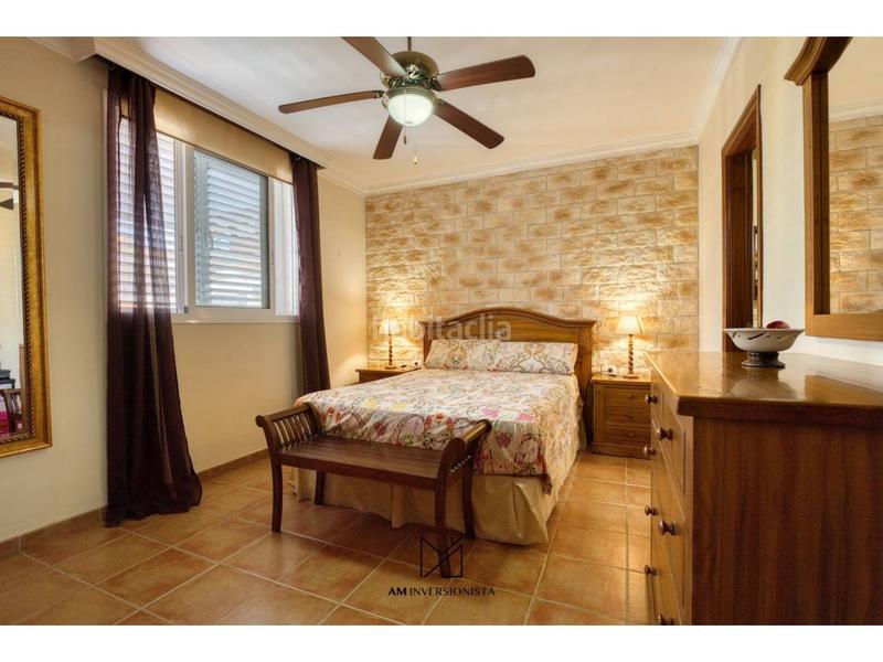 Foto b04fae0c-654d-4194-8063-52dbcc06abd1. Casa bifamiliare con parcheggio piscina in Barranco Hondo Candelaria