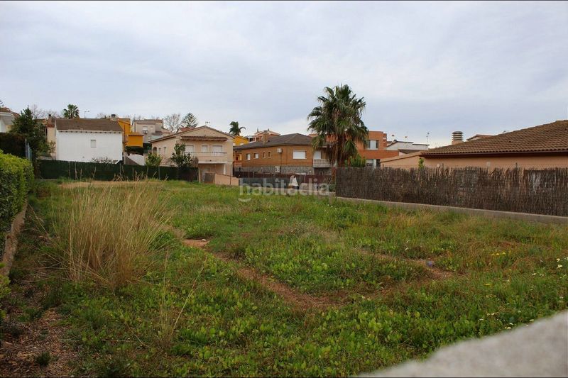 Foto b70436ce-7ad6-420e-8a15-6bd766f24d1e. Terreno residencial parcela edificable urbanización oasis en Vendrell (El)
