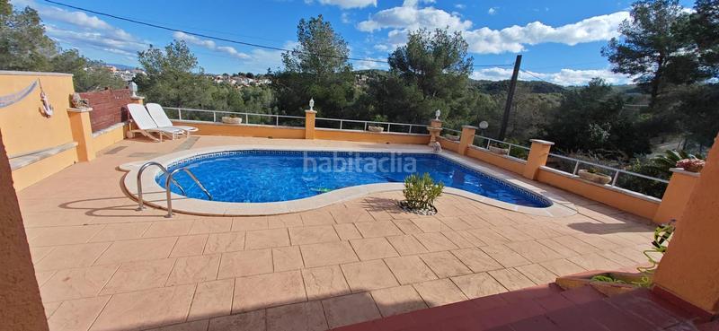 Foto 0a721986-f8c9-43dc-9477-6a3a9ee935d8. Chalet tu chalet independiente en el esplai te espera! en Bisbal del Penedès (La)