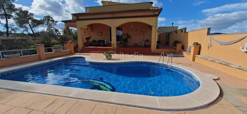 Foto 22ba322e-118b-4228-8f43-998a72c59084. Chalet tu chalet independiente en el esplai te espera! en Bisbal del Penedès (La)