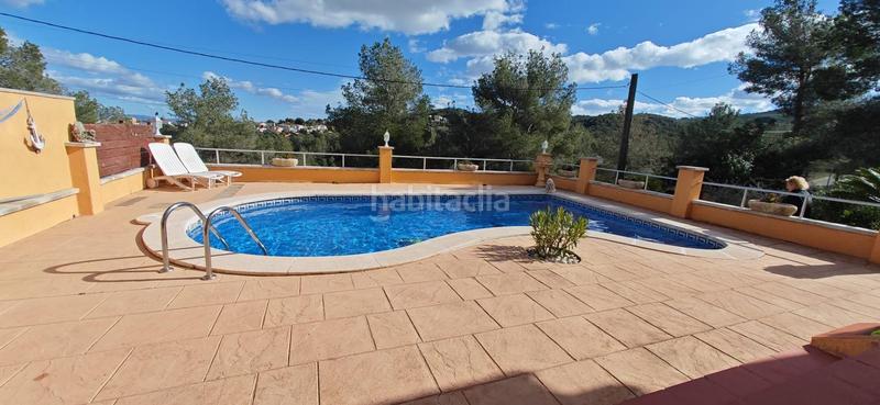 Foto c4be0e6d-fa73-4739-9ed4-ec87ddf172dc. Chalet tu chalet independiente en el esplai te espera! en Bisbal del Penedès (La)