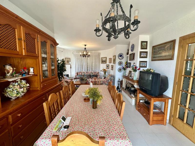 Foto 5b040b32-cf5d-4e85-b150-f0c79120a712. Chalet avec piscine dans Els Masos - Els Garrofers Coma-ruga