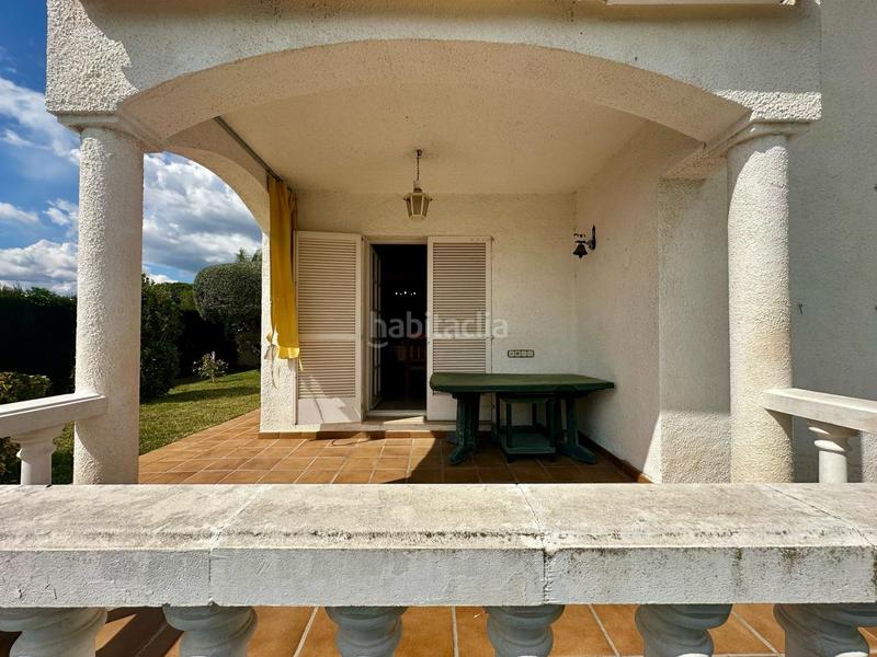 Foto f258b140-cf30-4d48-a2b5-a33a8fe2f406. Chalet avec piscine dans Els Masos - Els Garrofers Coma-ruga