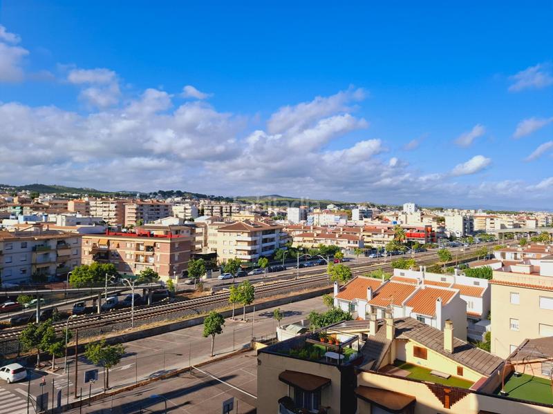 Foto 9def0a9a-a191-4829-bb58-99d657a0c1f4. Pis a Segur Platja Segur de Calafell