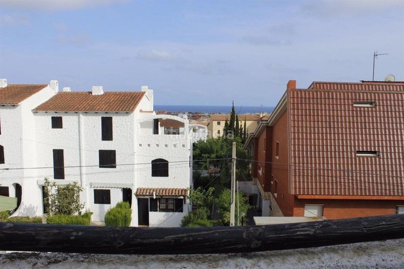 Foto e195b465-1b38-4a49-a284-198c5b12dc23. Casa adossada amb calefacció aparcament piscina a Torredembarra