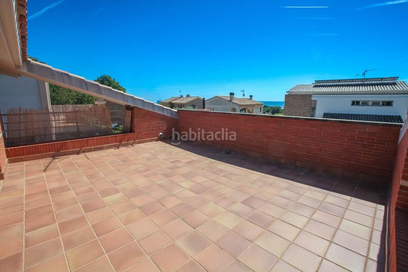 Foto 1dd36630-c50e-4abd-acd1-232da96a1c5c. Casa amb calefacció aparcament a Ciutat jardí Bonanova Calafell