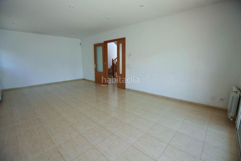 Foto f744af3d-3eca-43a9-b670-eca55b2542d3. Casa amb calefacció aparcament a Ciutat jardí Bonanova Calafell