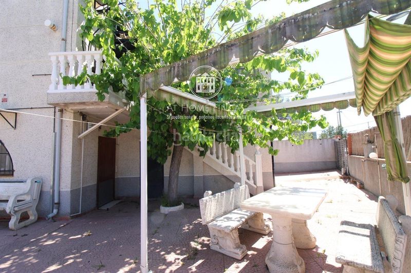 Foto 440178e7-abc6-49ec-9a5e-417a0cf7c3d6. Casa adossada amb calefacció aparcament a Cunit residencial Cunit