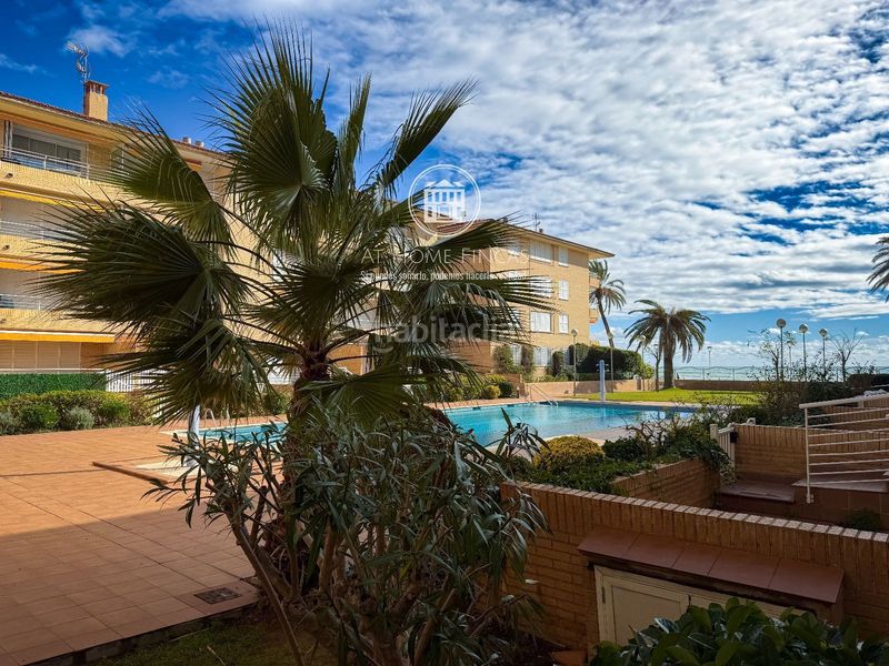 Foto cd0258f8-81ac-4d37-9849-746fa9bade9e. Àtic amb calefacció aparcament piscina a Bonavista Vendrell (El)