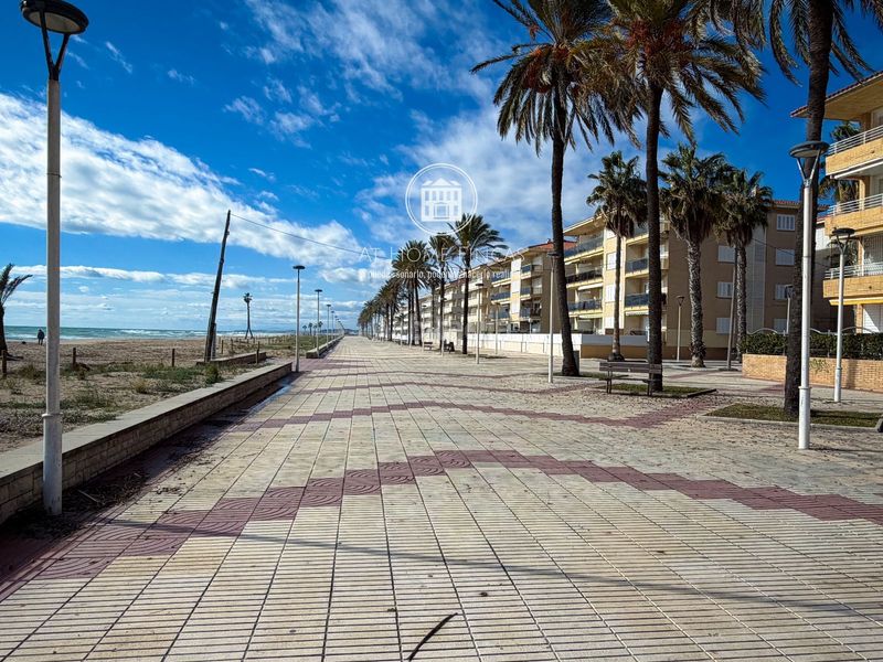 Foto d5d88b44-39d2-4b62-9abd-6a1157dc586a. Àtic amb calefacció aparcament piscina a Bonavista Vendrell (El)