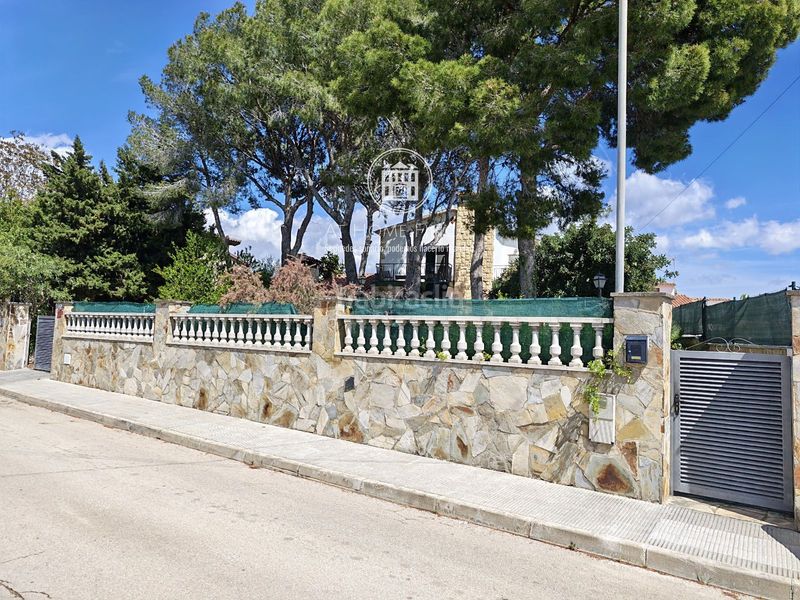 Foto a02d0f91-f904-4a32-b5b3-2a44f22c214a. Xalet amb calefacció aparcament piscina a Bellvei