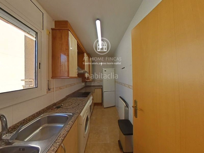 Foto 19432c50-502e-4917-81b8-96ecf5678c93. Pis amb calefacció aparcament a Cunit residencial Cunit