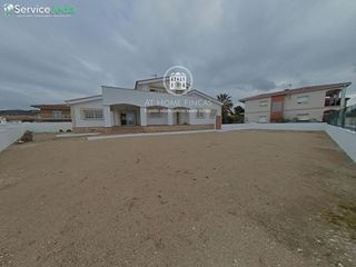 Chalet  Escorpio. En roda de bara