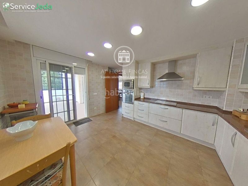 Foto feaf7b0c-b8a4-4e66-abf3-cd8c50fb0570. Chalet en roda de bara en Roda de Barà